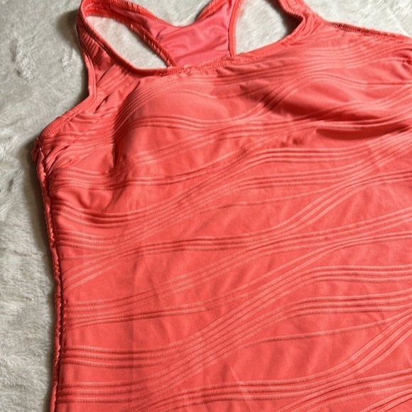 GO GOSSIP Coral Wavelength Textured Molded Tankini Swimsuit Top sz Medium Coral - Picture 11 of 16